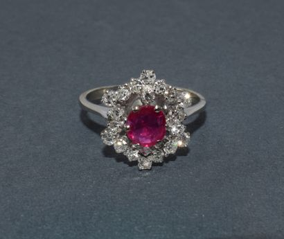 BAGUE MARGUERITE en or blanc 18K (750/°°)...