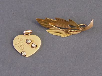 Set in 18k yellow gold (750/°°) consisting...