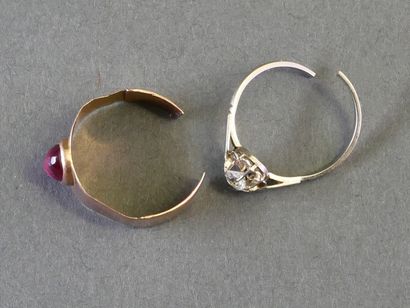 SCRAPS of 18k gold rings (750/°°).
Weight:...