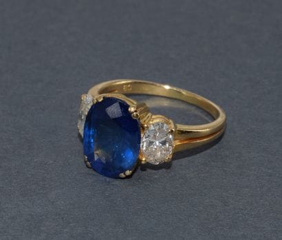 BUCHERER
18k yellow gold ring (750/°°) set...
