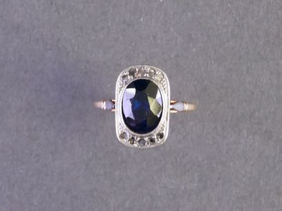 BAGUE en or jaune 18k (750/°°) et platine...