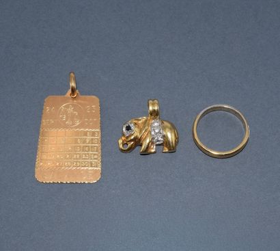 Set in 18K yellow gold (750/°°) consisting...