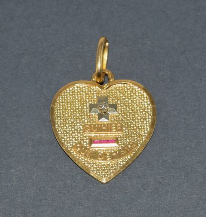 PENDENTIF en or jaune 18K (750/°°) signé...