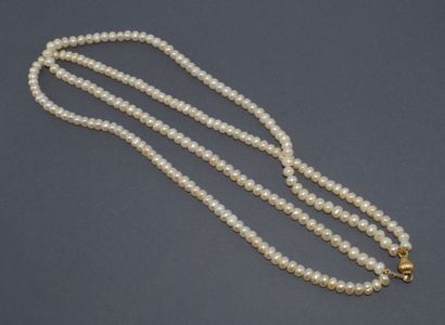 COLLIER double brin de perles d’eau douce...