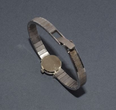 OMEGA
LADIES' WATCH in 18K white gold (750/°°)...