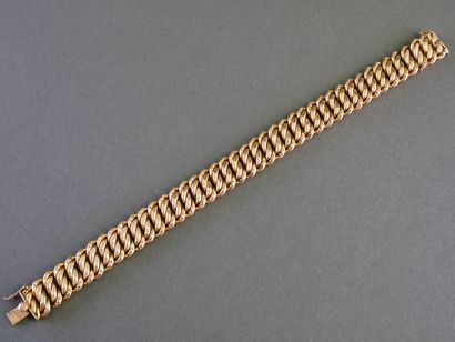 18k yellow gold (750/°°) bracelet with an...