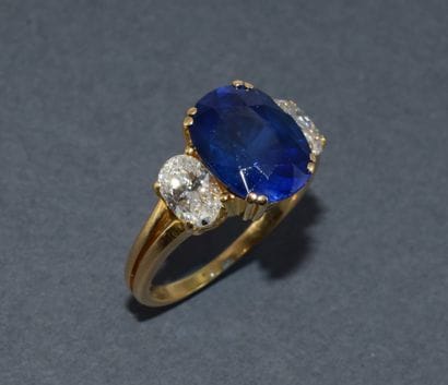 BUCHERER
18k yellow gold ring (750/°°) set...