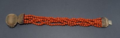 BRACELET en argent 925/°° multibrins de corail...