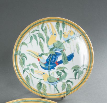 HERMES, Toucan Model
Round porcelain plate.
D....