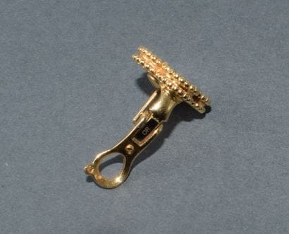 VAN CLEEF ARPELS
PAIR OF EARRINGS in 18k...