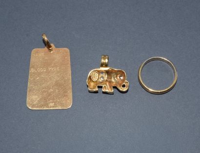Set in 18K yellow gold (750/°°) consisting...
