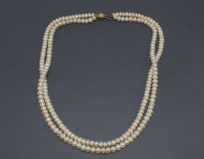 COLLIER double brin de perles d’eau douce...