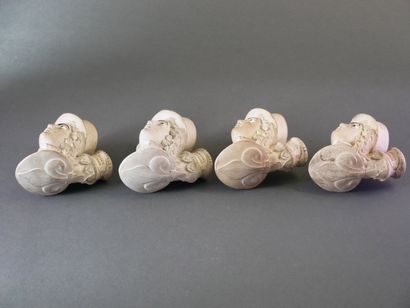 GAMBIER.
Lot of 4 large enameled heads:
-N°401,...
