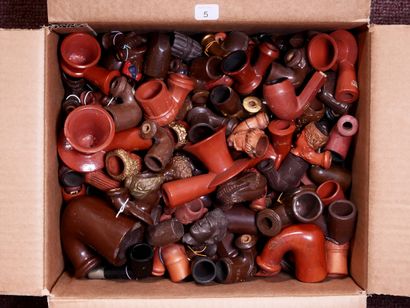 BONNAUD / MORETTI / FROSSARD.
Set of red...