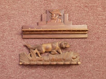 Set of 30 carved wooden pipe racks, including...