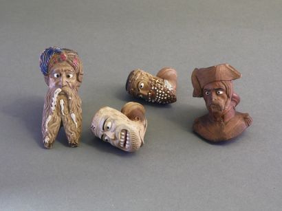 GAMBIER.
Lot of 4 enameled heads:
-no number,...