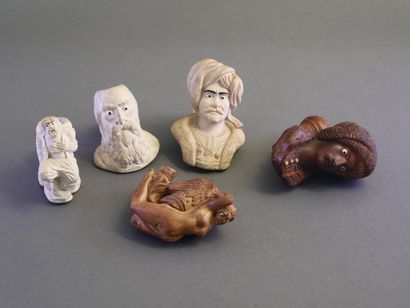 FIOLET
Lot of 5 fireplaces, enameled eyes...