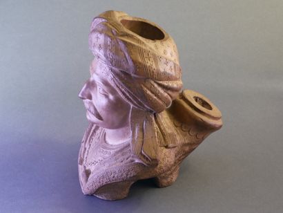 BLAN-GARIN.
Roustan. Patinated display pipe....