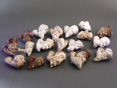 GAMBIER.
Lot of 36 enameled fireplaces. Small...