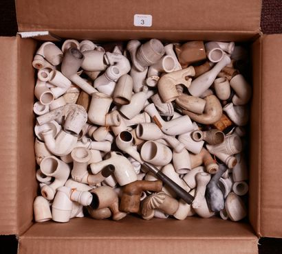 Lot of black, red and glazed clay pipe hearths....