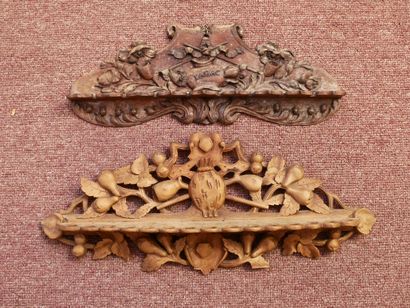 Set of 30 carved wooden pipe racks, including...