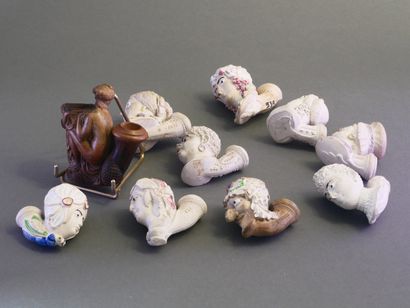 GAMBIER.
Lot of 10 enameled female heads:
-N°1655,...