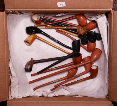 SCOUFFLAIRE and miscellaneous.
Lot of 66...