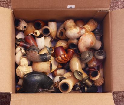 Set of 63 meerschaum fireplaces. Debrecen,...