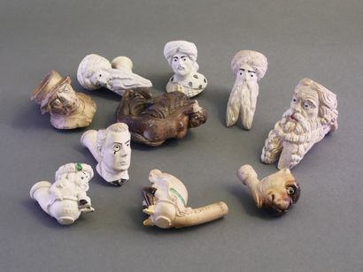 FIOLET
Lot of 23 enameled fireplaces:
-bearded...
