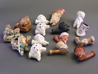 FIOLET
Lot of 23 enameled fireplaces:
-bearded...