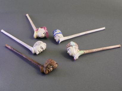 GAMBIER.
Lot of 5 enameled fancies:
-N°1411,...