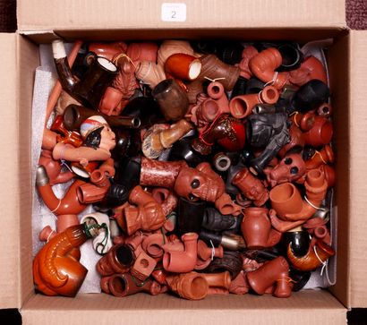 Lot of black, red and glazed clay pipe hearths....
