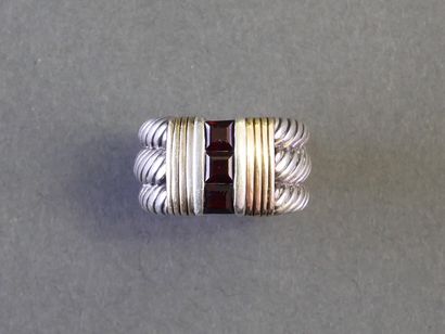 RING in silver (925/°°) and 9k gold (375/°°);...