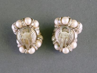 VINTAGE
Paire de clips d'oreilles en métal...