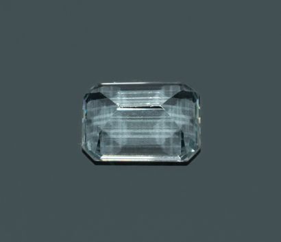 Rectangular aquamarine with beveled edges.
Dimensions:...