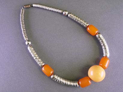 JAKOB BENGEL
Collier de style ethnique en...