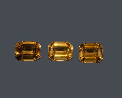 Set of 3 rectangular Cognac citrines with...
