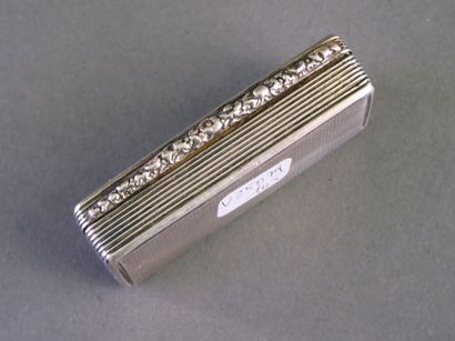 Silver box (min. 800/°°) with guilloché engraving...