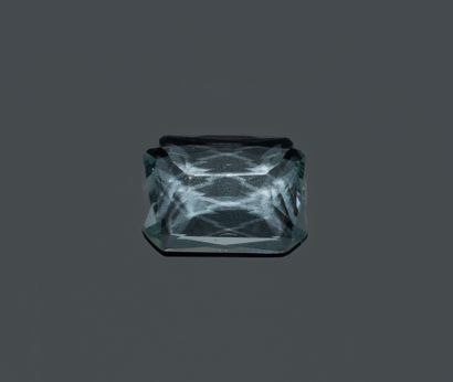 Rectangular aquamarine with beveled edges.
Dimensions:...