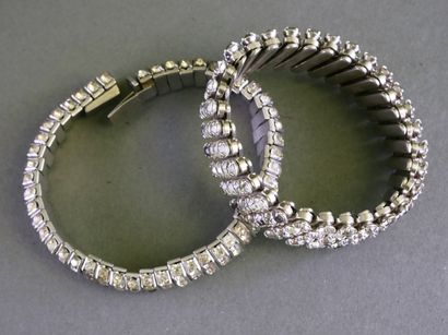VINTAGE
Lot de deux bracelets rubans en métal...