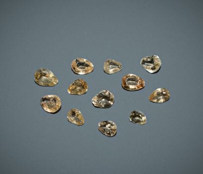Set of 12 champagne-colored imperial topaz...
