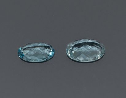 A pair of aquamarines.
Dimensions: 13.8 x...