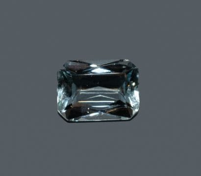 Rectangular aquamarine with beveled edges.
Dimensions:...