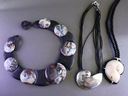 A large collection of costume jewelry, including...