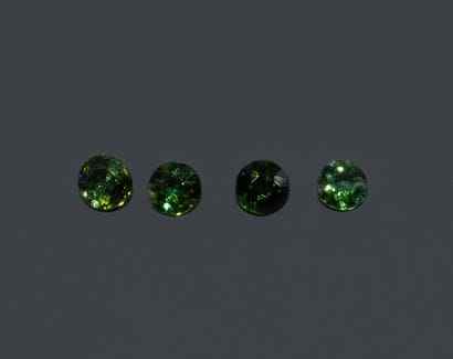 Set of 4 round chromium-bearing tourmalines...