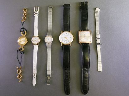Set of 5 costume watches, for men and women.
A...