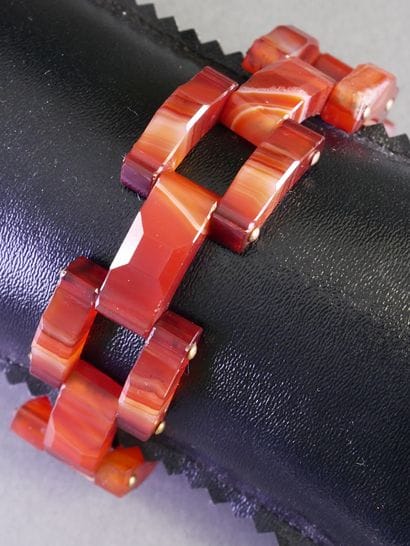 Bracelet type Tank à maillons en agate rubannés....