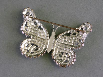VINTAGE
Metal butterfly brooch set with clear...