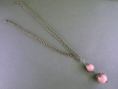 VINTAGE
Collier en métal argenté retenant...