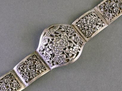 Silver bracelet (min. 800/°°) with a linked...